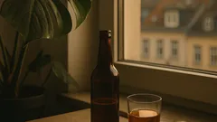 Zimmerpflanzen-Blätter reinigen: warum Bier glänzt, aber Wasser oft besser ist