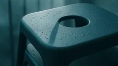 Warum Kunststoffhocker ein Loch haben – die cleveren Vorteile im Alltag