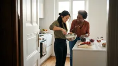 Leichte Frühlingsdesserts: 4 schnelle Rezepte mit Erdbeeren, Kaffee und Kirschen