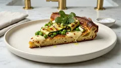 Ofenpfannkuchen vom Blech – locker mit Dinkel, Zucchini, Erbsen und Mozzarella